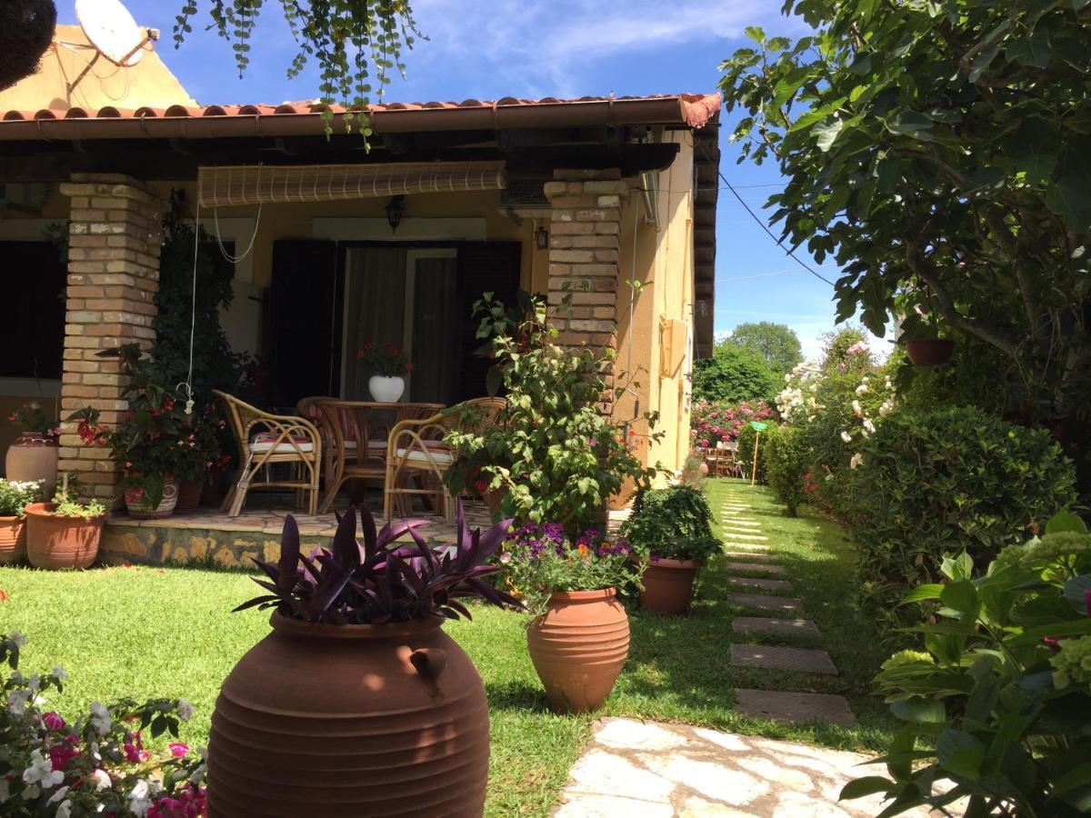 אצ'ארבי Villa Tina Country Beach Apartments מראה חיצוני תמונה