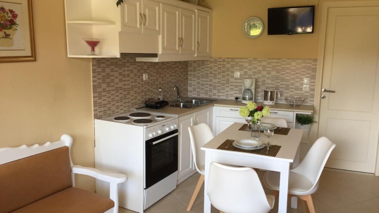 אצ'ארבי Villa Tina Country Beach Apartments מראה חיצוני תמונה