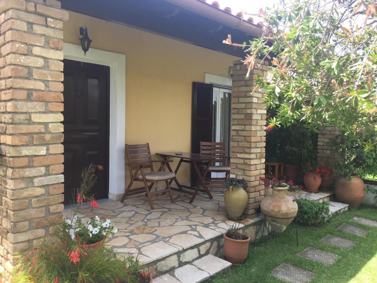 אצ'ארבי Villa Tina Country Beach Apartments מראה חיצוני תמונה