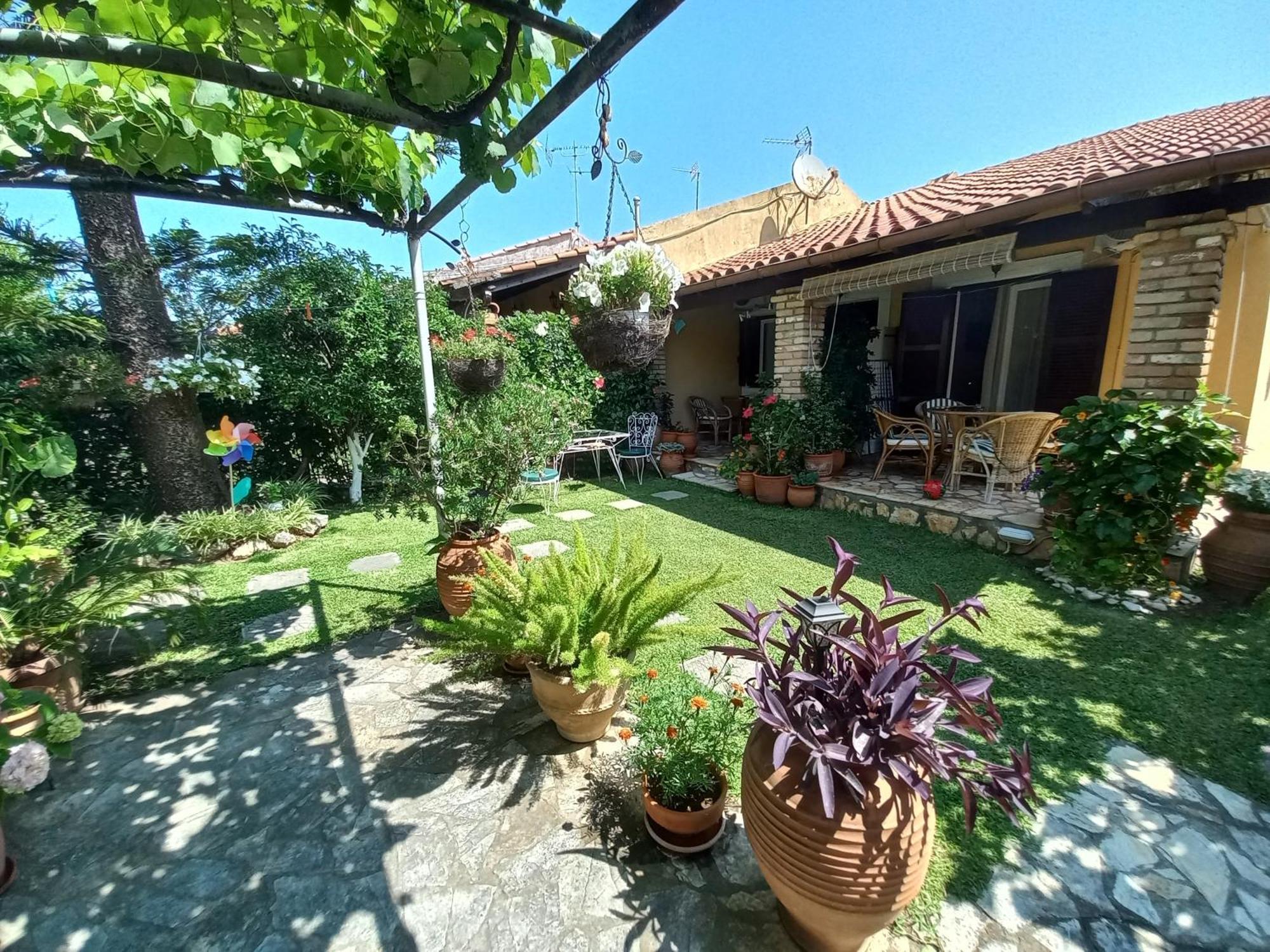 אצ'ארבי Villa Tina Country Beach Apartments חדר תמונה